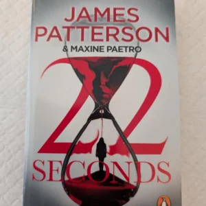 22 seconds by james patterson – thriller novel (b19)